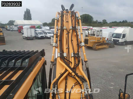 Escavatori cingolati 2017 Hyundai HX380 L (23)