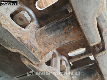 Escavatori cingolati 2017 Hyundai HX380 L (32)