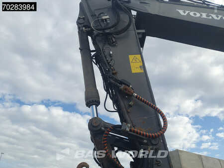Kettenbagger 2015 Volvo EC300 E L OILQUICK - LEICA (12)