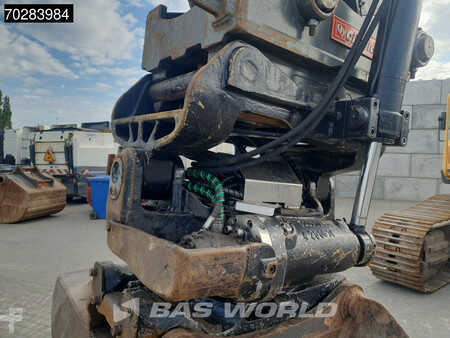 Kettenbagger 2015 Volvo EC300 E L OILQUICK - LEICA (16)