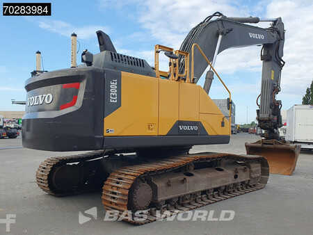 Kettenbagger 2015 Volvo EC300 E L OILQUICK - LEICA (7)