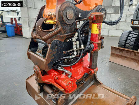 Mobilbagger 2010 Hitachi ZX140W -3 OUTRIGGERS - ROTOTILT (15)