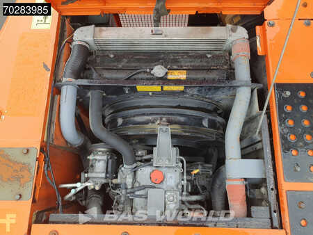Mobilbagger 2010 Hitachi ZX140W -3 OUTRIGGERS - ROTOTILT (22)