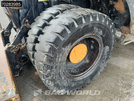Mobilbagger 2010 Hitachi ZX140W -3 OUTRIGGERS - ROTOTILT (33)