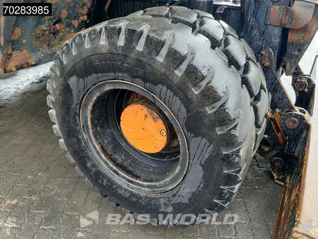 Mobilbagger 2010 Hitachi ZX140W -3 OUTRIGGERS - ROTOTILT (36)