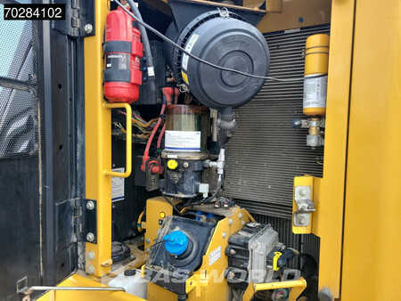 Koparki gąsienicowe 2016 Caterpillar 325 FL CR (27)