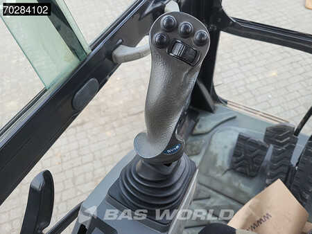 Koparki gąsienicowe 2016 Caterpillar 325 FL CR (32)