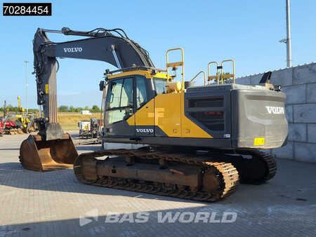 Kettenbagger 2015 Volvo EC300 E L (2)
