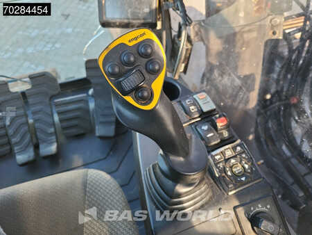 Kettenbagger 2015 Volvo EC300 E L (32)