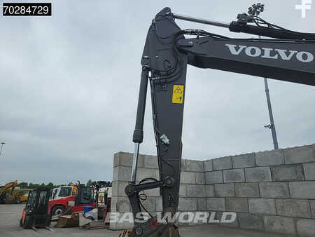 Korečková rýpadla 2020 Volvo EC200 E L (11)