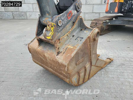Korečková rýpadla 2020 Volvo EC200 E L (13)