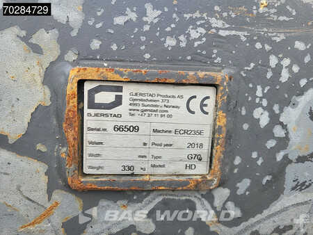 Korečková rýpadla 2020 Volvo EC200 E L (14)