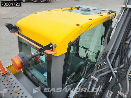 Korečková rýpadla 2020 Volvo EC200 E L (17)