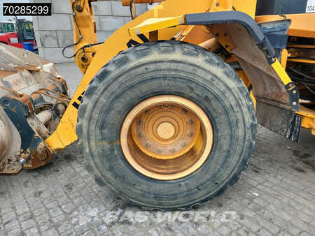 Chargeuse sur pneus 2017 Hyundai HL955 (23)