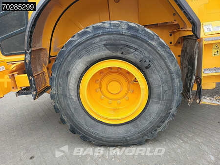 Chargeuse sur pneus 2017 Hyundai HL955 (24)