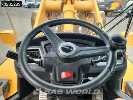 Chargeuse sur pneus 2017 Hyundai HL955 (29)