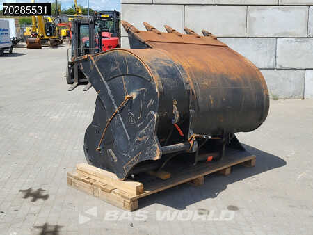 Pelles sur chenilles 2021 Doosan DX225 LC-5 3 BUCKETS (16)
