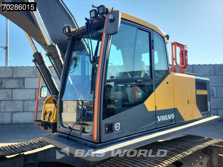 Kettenbagger 2017 Volvo EC220 E L (19)