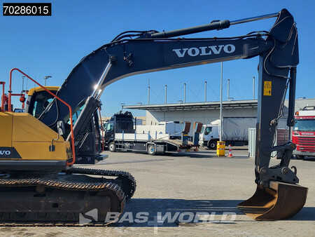 Kettenbagger 2017 Volvo EC220 E L (7)