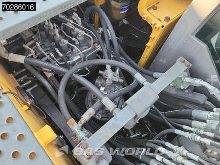 Kettenbagger 2016 Volvo EC220 E L (18)