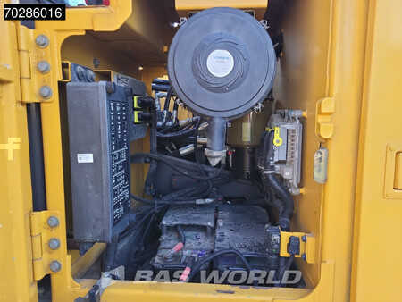 Kettenbagger 2016 Volvo EC220 E L (27)