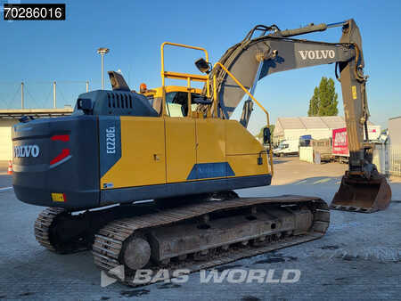 Kettenbagger 2016 Volvo EC220 E L (5)