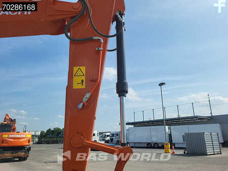 Excavadoras de cadenas 2025 Hitachi ZX220 LC-5G ISUZU ENGINE (13)
