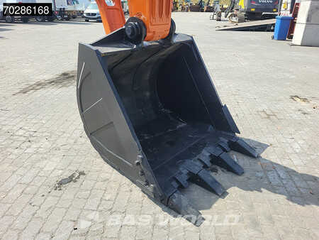 Excavadoras de cadenas 2025 Hitachi ZX220 LC-5G ISUZU ENGINE (17)