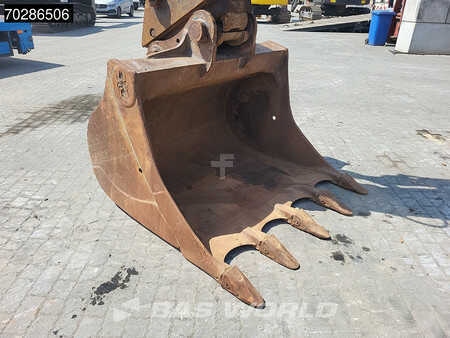 Kettenbagger 2019 Volvo EC220 E L (19)