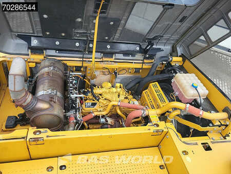 Escavadora de rastos 2013 Caterpillar 324 EL (40)