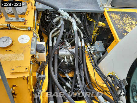 Bæltegraver 2017 Liebherr R922 DUTCH MACHINE (25)