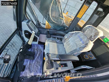 Telakaivinkoneet  2025 Hyundai R215 L (30)