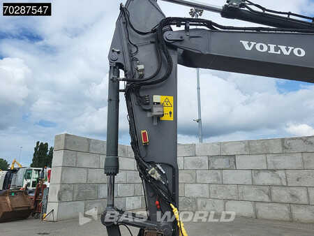 Korečková rýpadla 2015 Volvo EC250 E L (11)