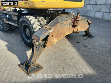 Escavadora de rodas 2007 Caterpillar M313 D OUTRIGGERS + BLADE (29)