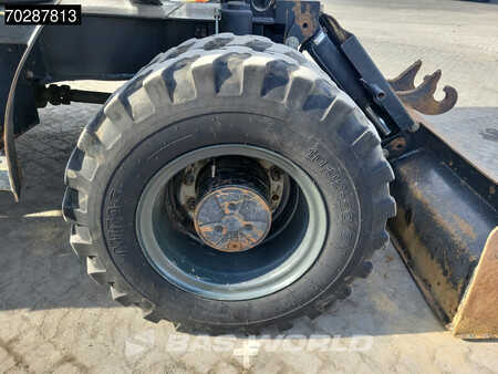 Escavadora de rodas 2007 Caterpillar M313 D OUTRIGGERS + BLADE (33)