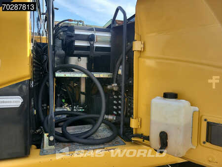 Escavadora de rodas 2007 Caterpillar M313 D OUTRIGGERS + BLADE (36)