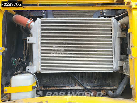Escavadora de rastos 2017 Komatsu PC360LC-11 (28)