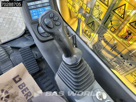 Escavadora de rastos 2017 Komatsu PC360LC-11 (32)