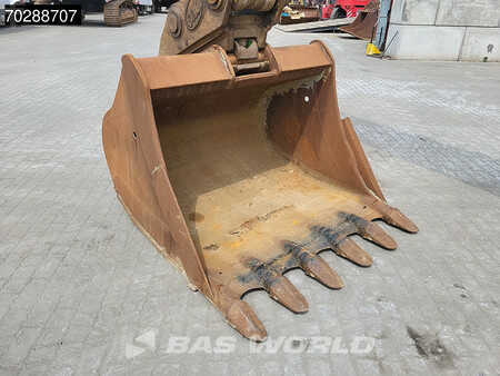 Escavadora de rastos 2016 Komatsu PC210LC-10 (13)