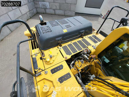 Escavadora de rastos 2016 Komatsu PC210LC-10 (16)