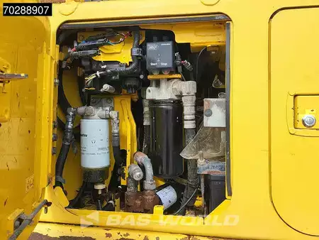 Bulldozere 2017 Komatsu D65 PXi -18 Ripper (28)