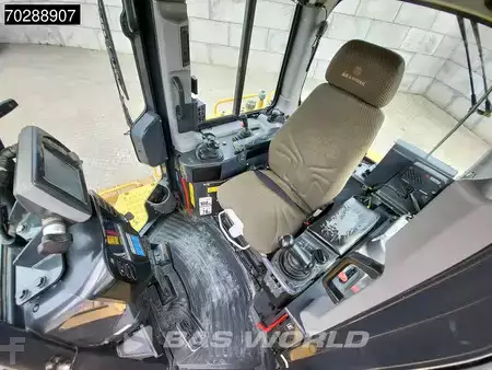 Bulldozere 2017 Komatsu D65 PXi -18 Ripper (31)