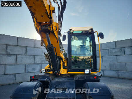 Mobilní bagry 2017 JCB HD110W T4F HYDRADIG (10)
