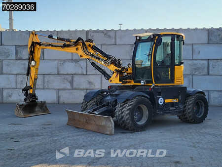 Mobilní bagry 2017 JCB HD110W T4F HYDRADIG (2)