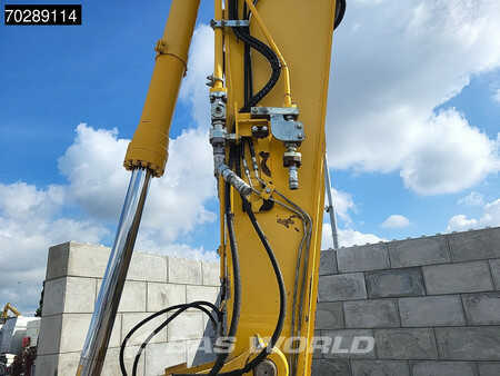 Korečková rýpadla 2016 Komatsu HB215 LC -2 (11)