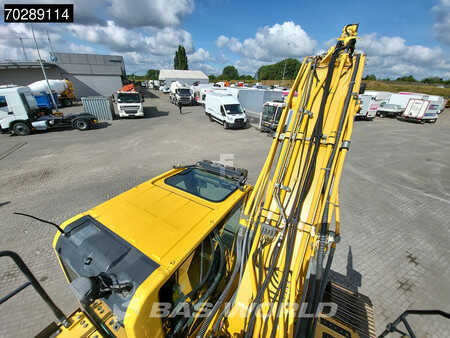 Korečková rýpadla 2016 Komatsu HB215 LC -2 (20)