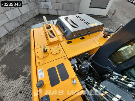 Koparki gąsienicowe 2025 Hyundai R210 (16)