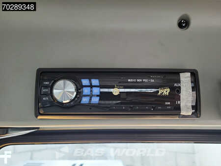 Koparki gąsienicowe 2025 Hyundai R210 (36)