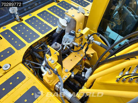 Hydraulic Excavators 2022 Komatsu PC290 LC-11E0 ROTOTILT - 2 BUCKETS (31)