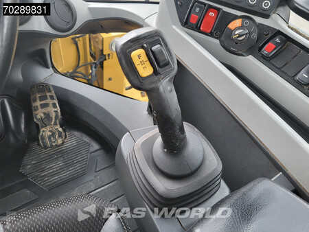 Carregadeira de rodas 2020 Caterpillar 926 M (36)